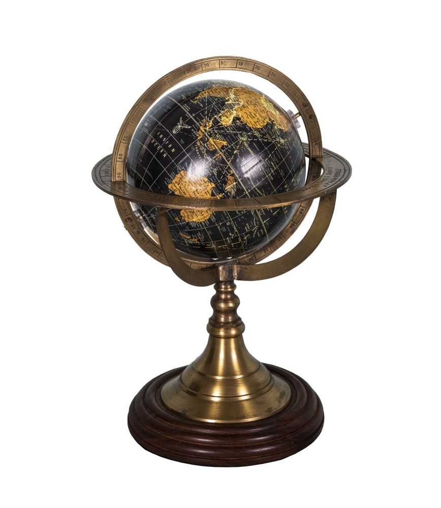 Globe terrestre en laiton